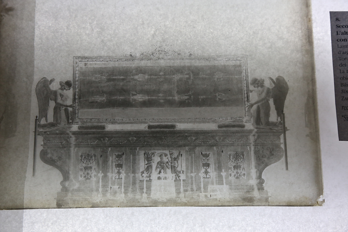 Restauri Santo Sudario - Lastre Fotografiche Secondo Pia_005.jpg